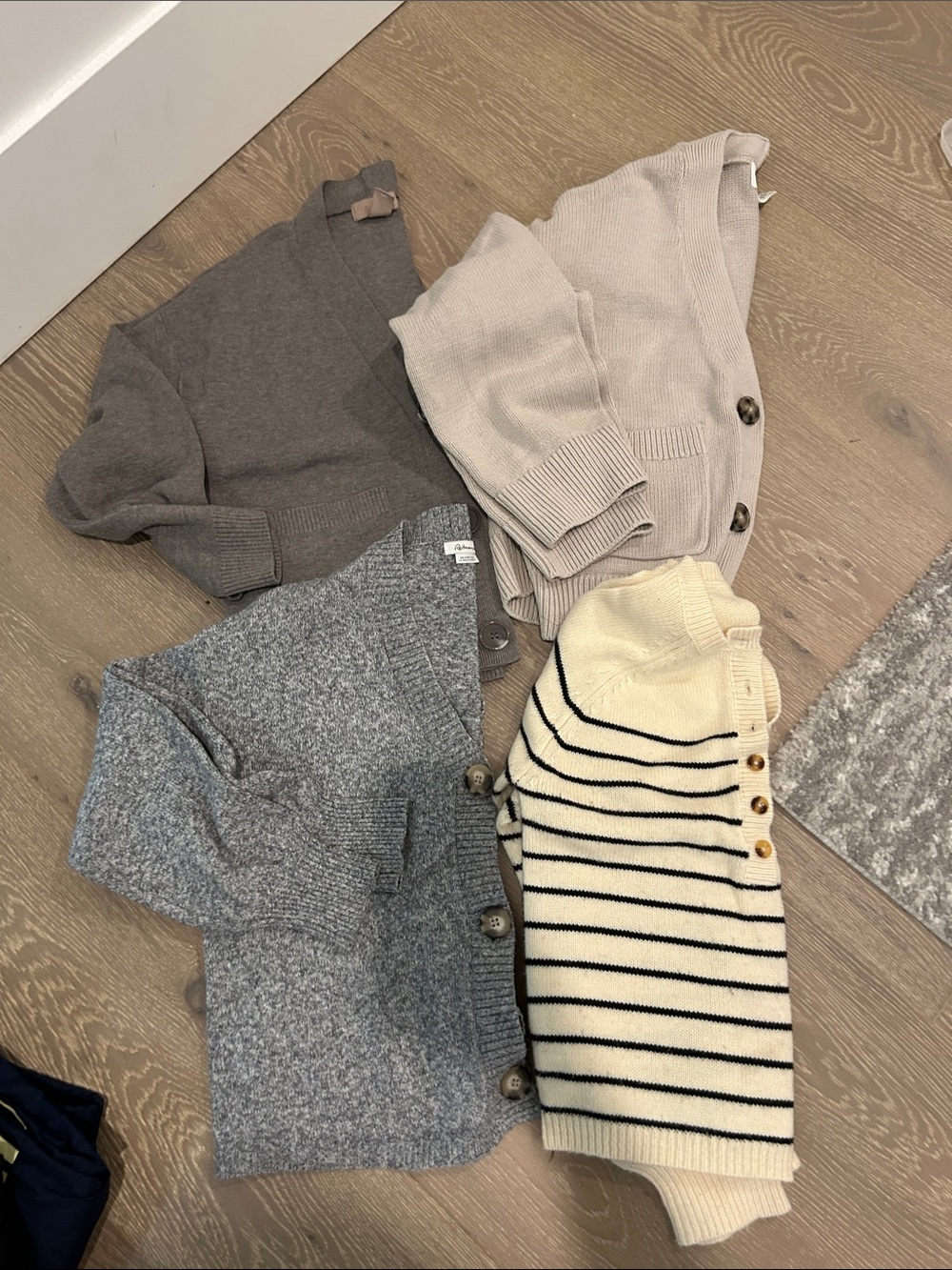 BUNDLE cardigans and sweaters XS